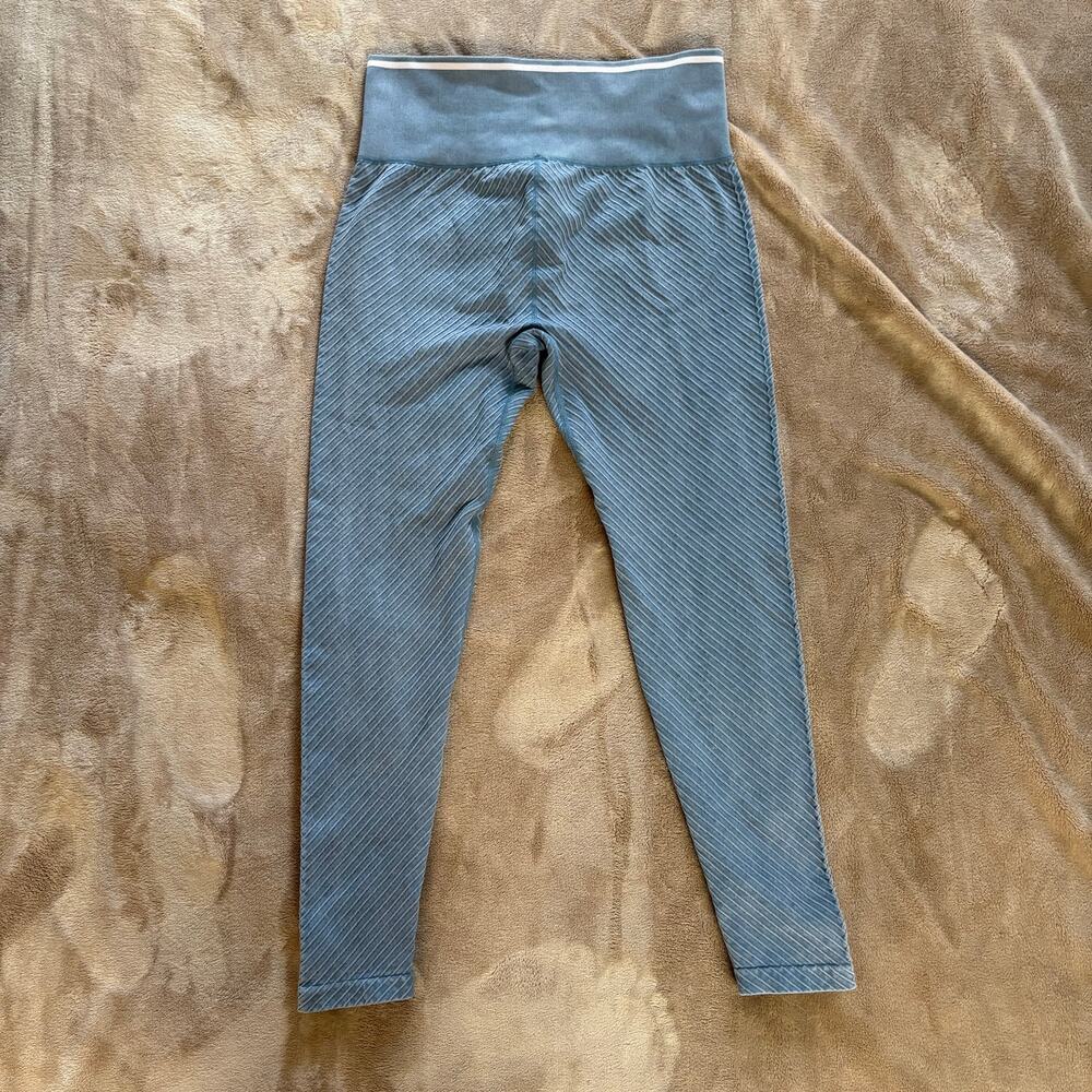 SOULCYCLE Blue Ribbed High-Waisted Leggings – Size M